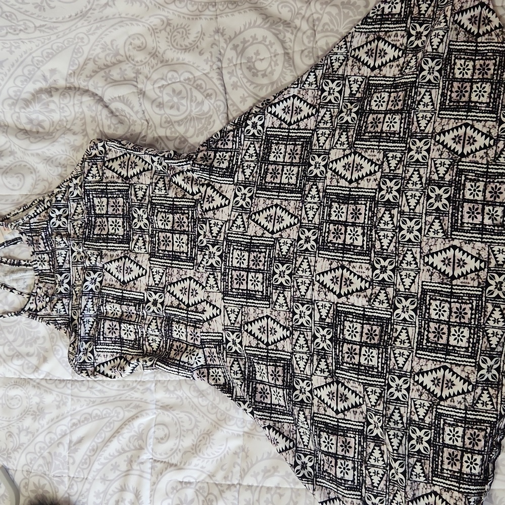 Spagetti strap black and white summer fress